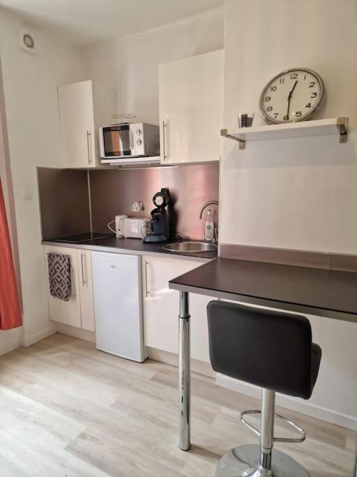 Hyper Centre - Cosy Studio Труа Экстерьер фото